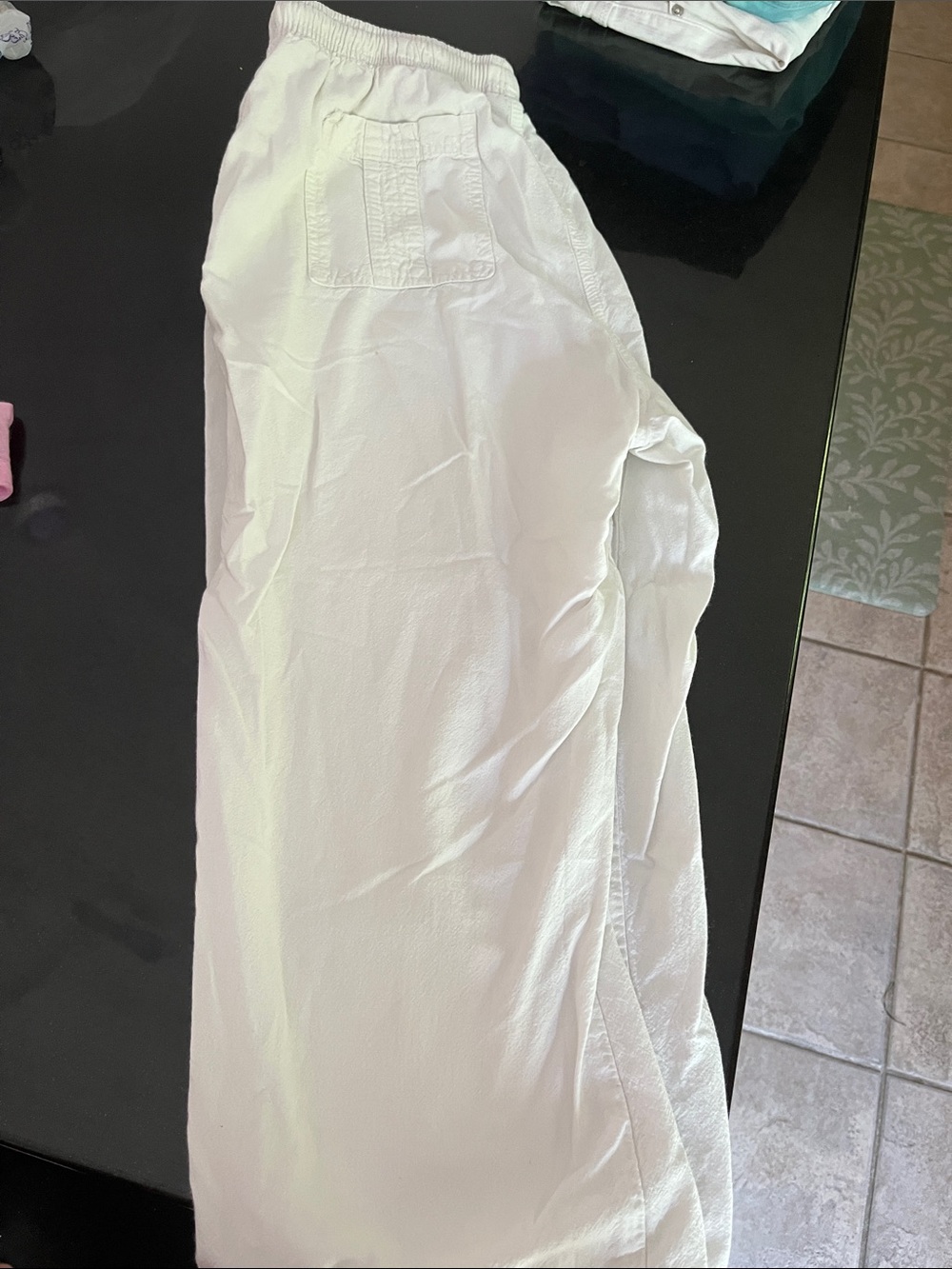 Women's White Elastic-Waist Capris 100% cotton not see thru
